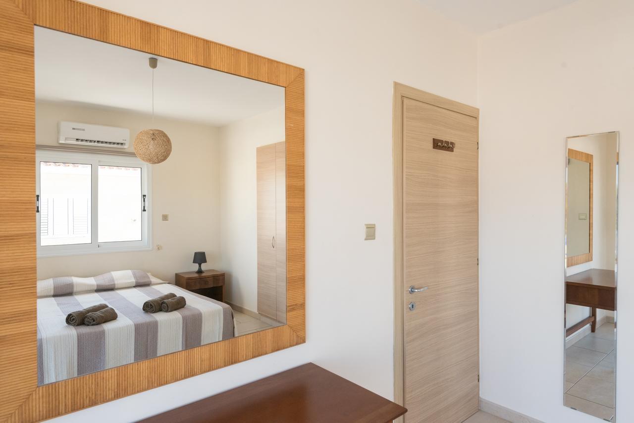 Villa Valmare Ayia Napa Eksteriør billede