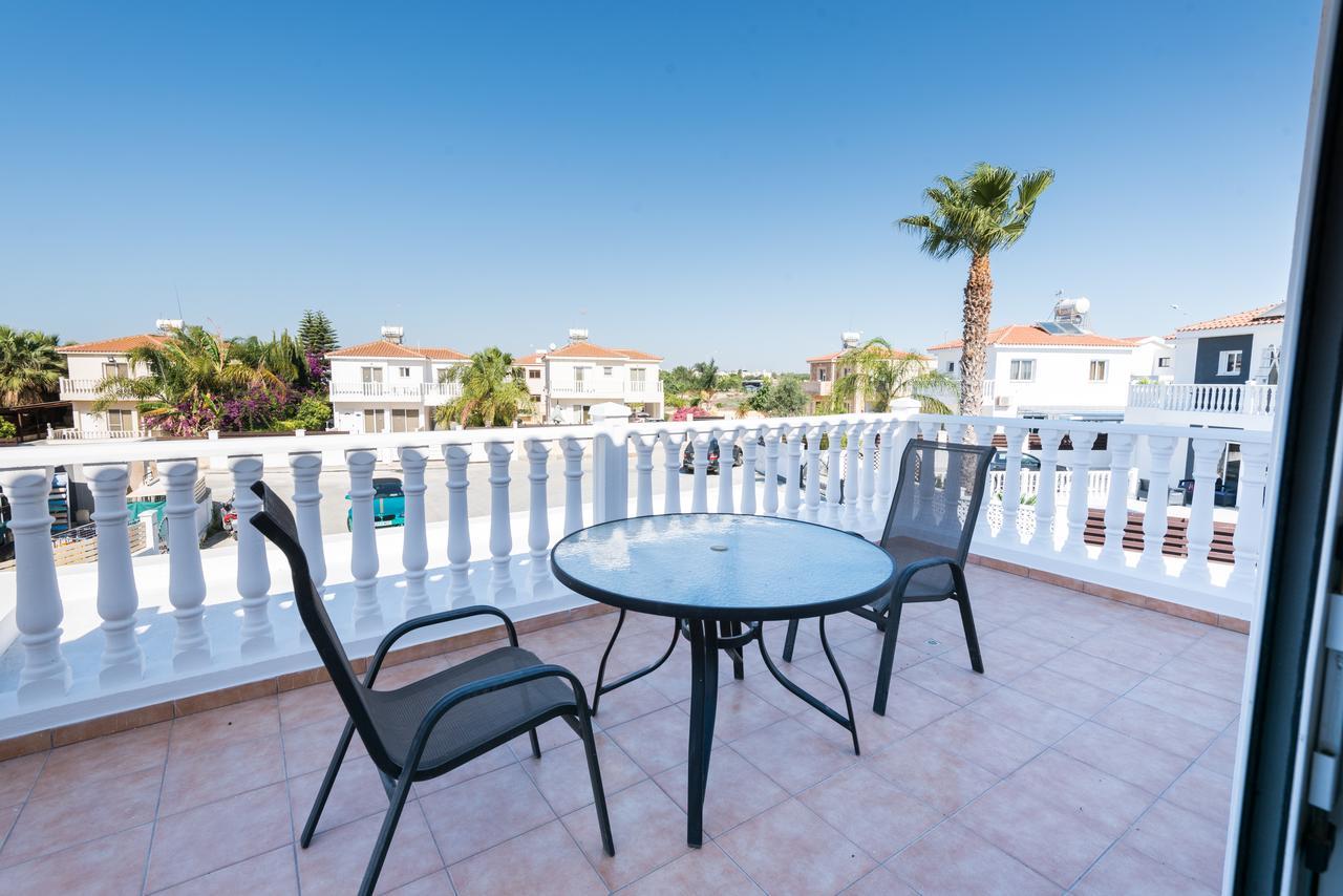 Villa Valmare Ayia Napa Eksteriør billede